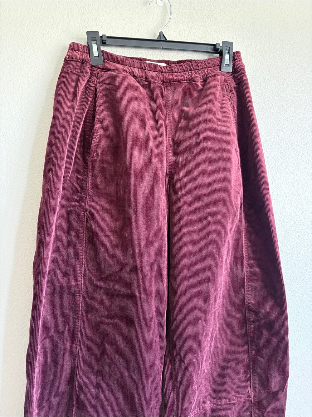 Pilcro Pull On Relaxed Fit Barrel Corduroy Pants in Burgundy - S - Picture 3 of 5